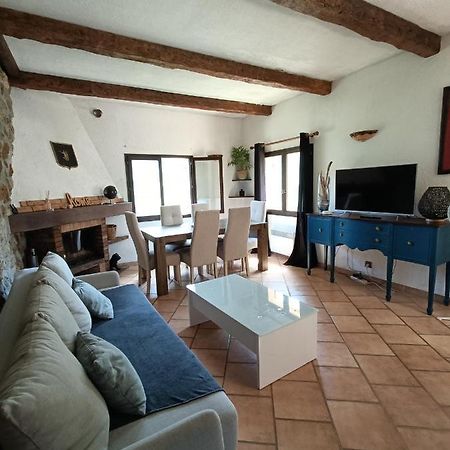 Appartement Privatise Dans Maison Utelle Exterior photo